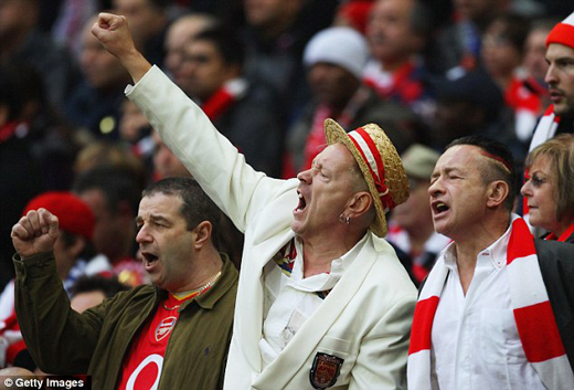 John and Rambo at the Arsenal v Birmingham League Cup Final, Sunday, February 27th. © Getty Images / Courtesy Daily Mail